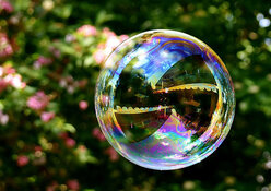 Expert Forecasts Major Bubbles and Explains How to Avoid Them